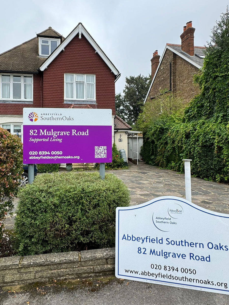 New and old signs at Mulgrave Road in Sutton