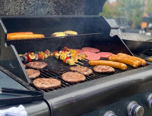 Residents’ Bank Holiday BBQ at Southern Oaks Nonsuch