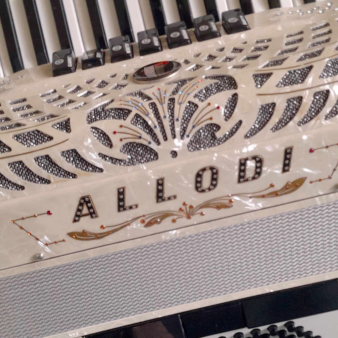 tony-tucker-accordian